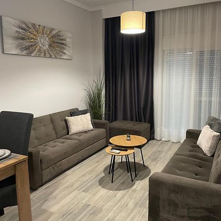 Dt Luxury Apartment Néa Péramos Bagian luar foto