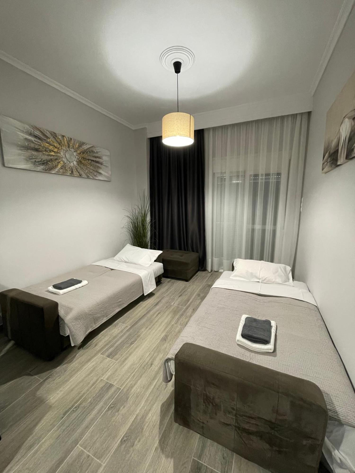 Dt Luxury Apartment Néa Péramos Bagian luar foto