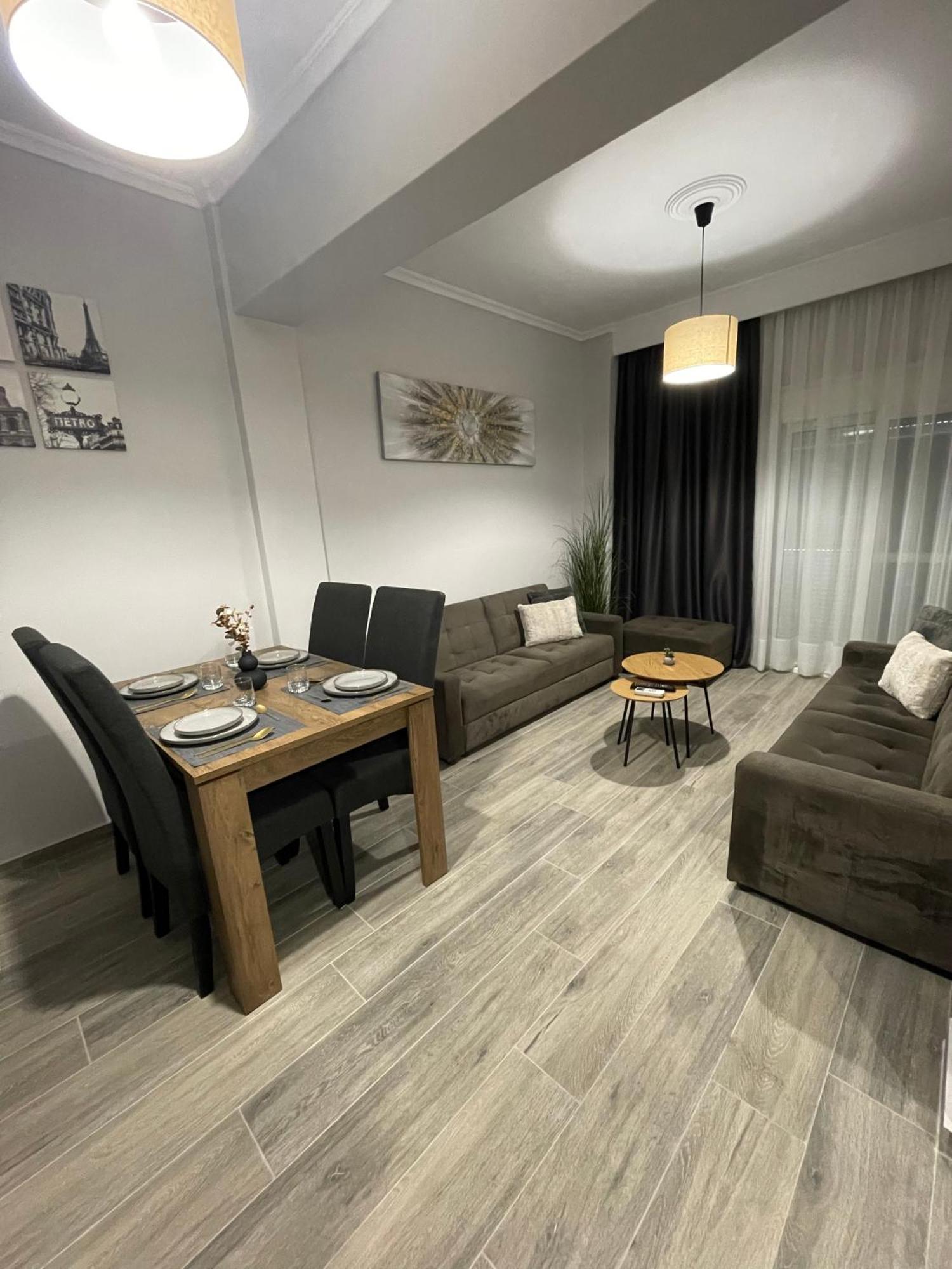 Dt Luxury Apartment Néa Péramos Bagian luar foto