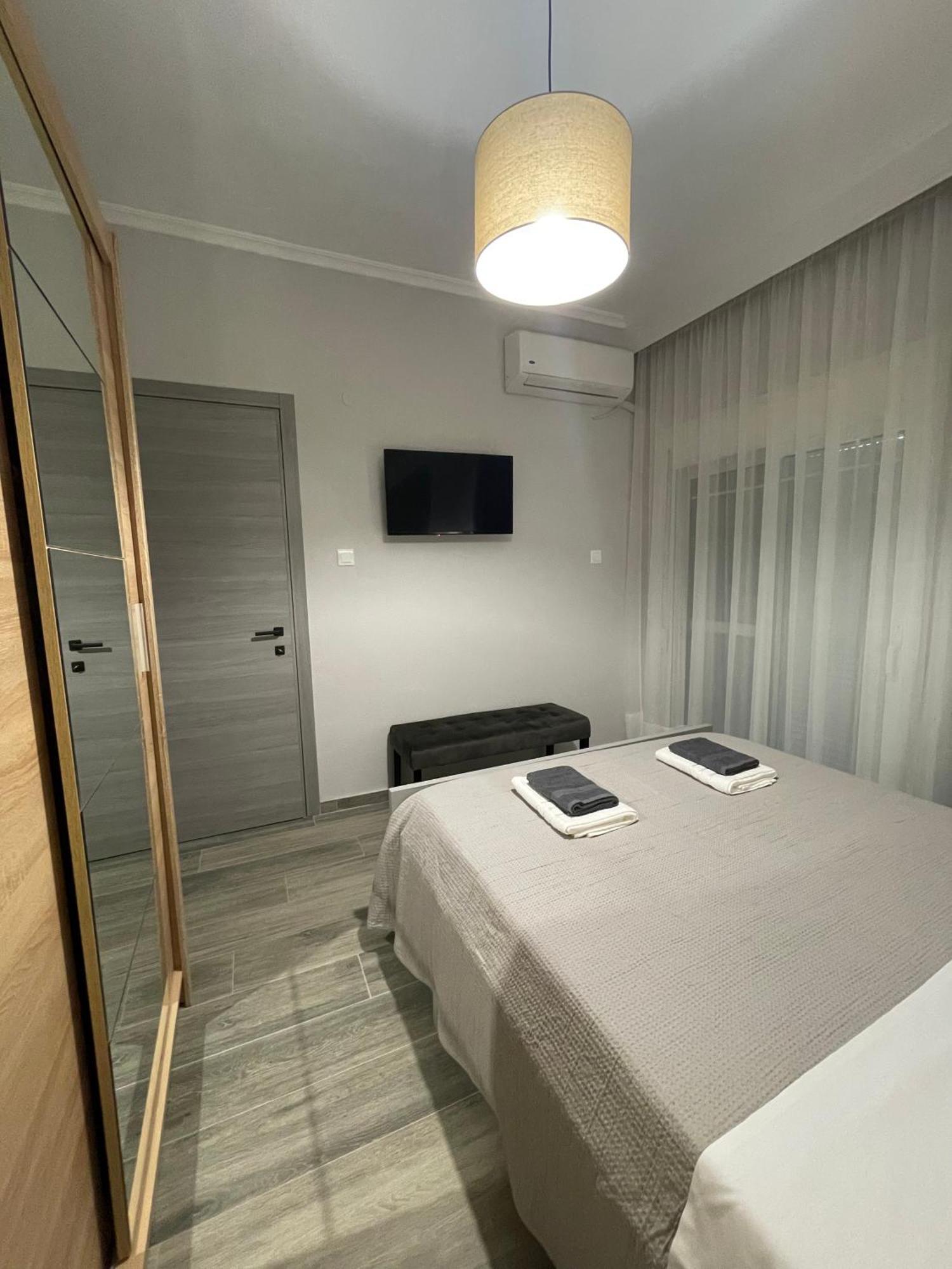 Dt Luxury Apartment Néa Péramos Bagian luar foto